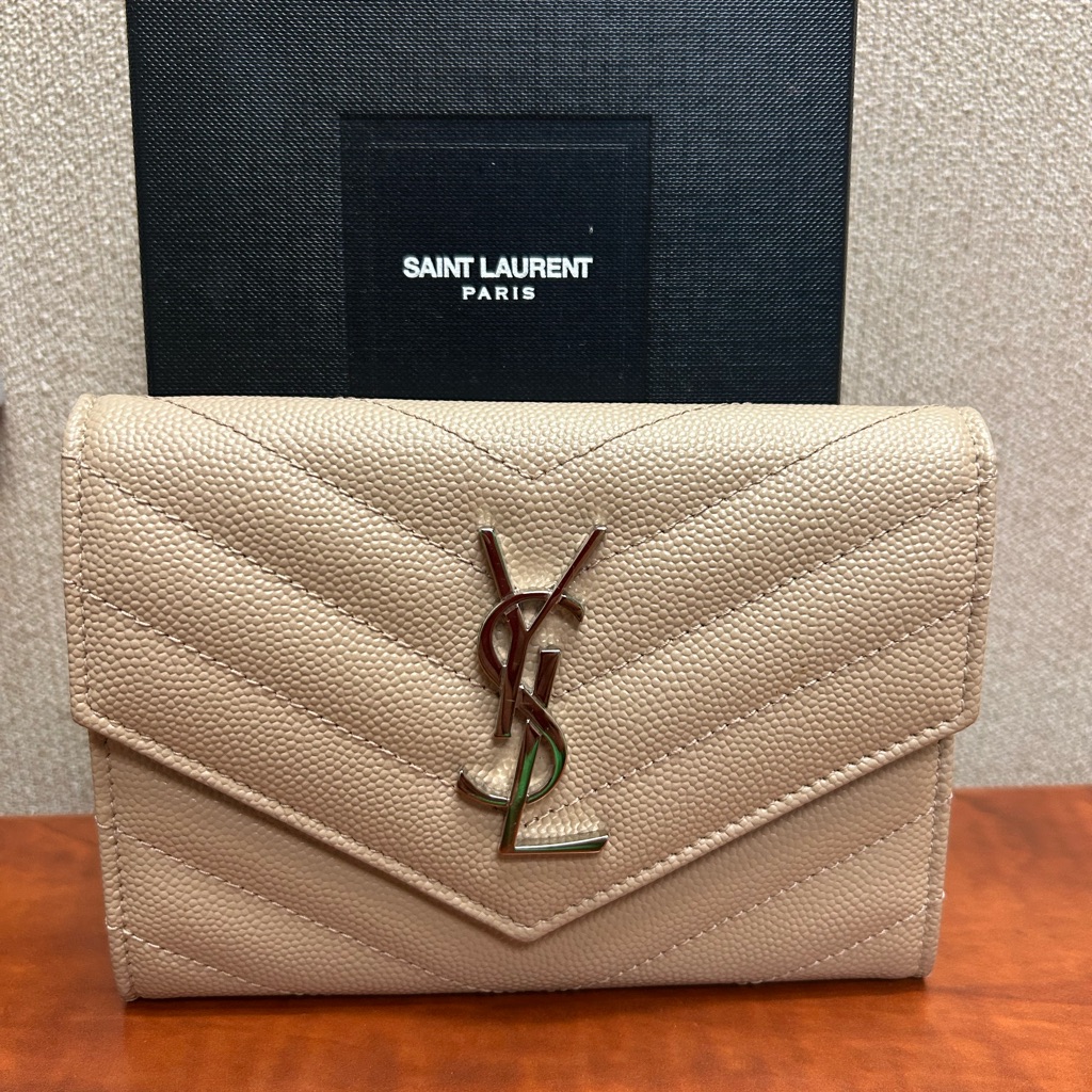 Saint Laurent Cream Wallet With Quilted Design And Gold Logo